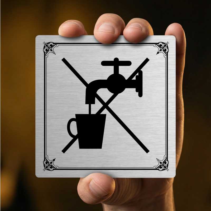 Piktogram Nepitná voda